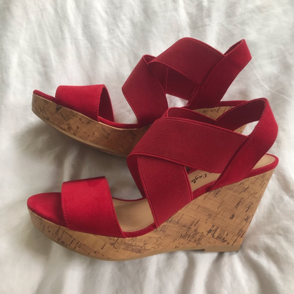 💛Red Strappy Wedges💛